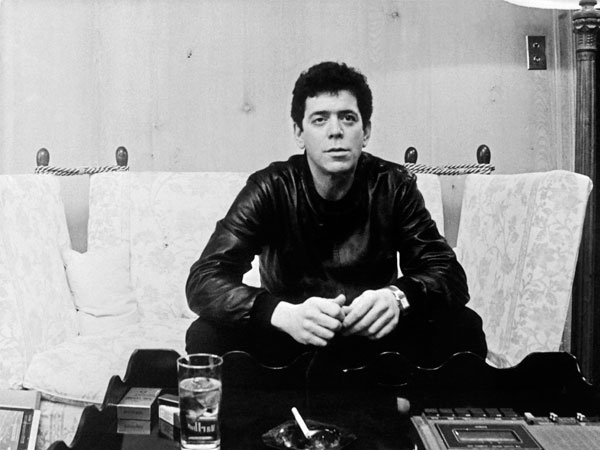 PERSIGUIENDO A LOU REED ANTES DE QUE INTERNET FACILITARA LA “MELOMANÍA”